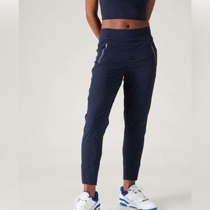 Athleta Trekkie North Jogger in Navy